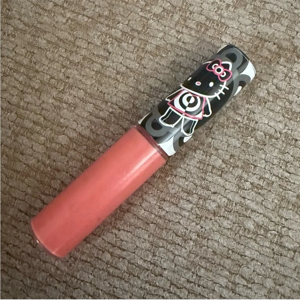 MAC Cosmetics Hello Kitty Lipgloss Color Mimmy